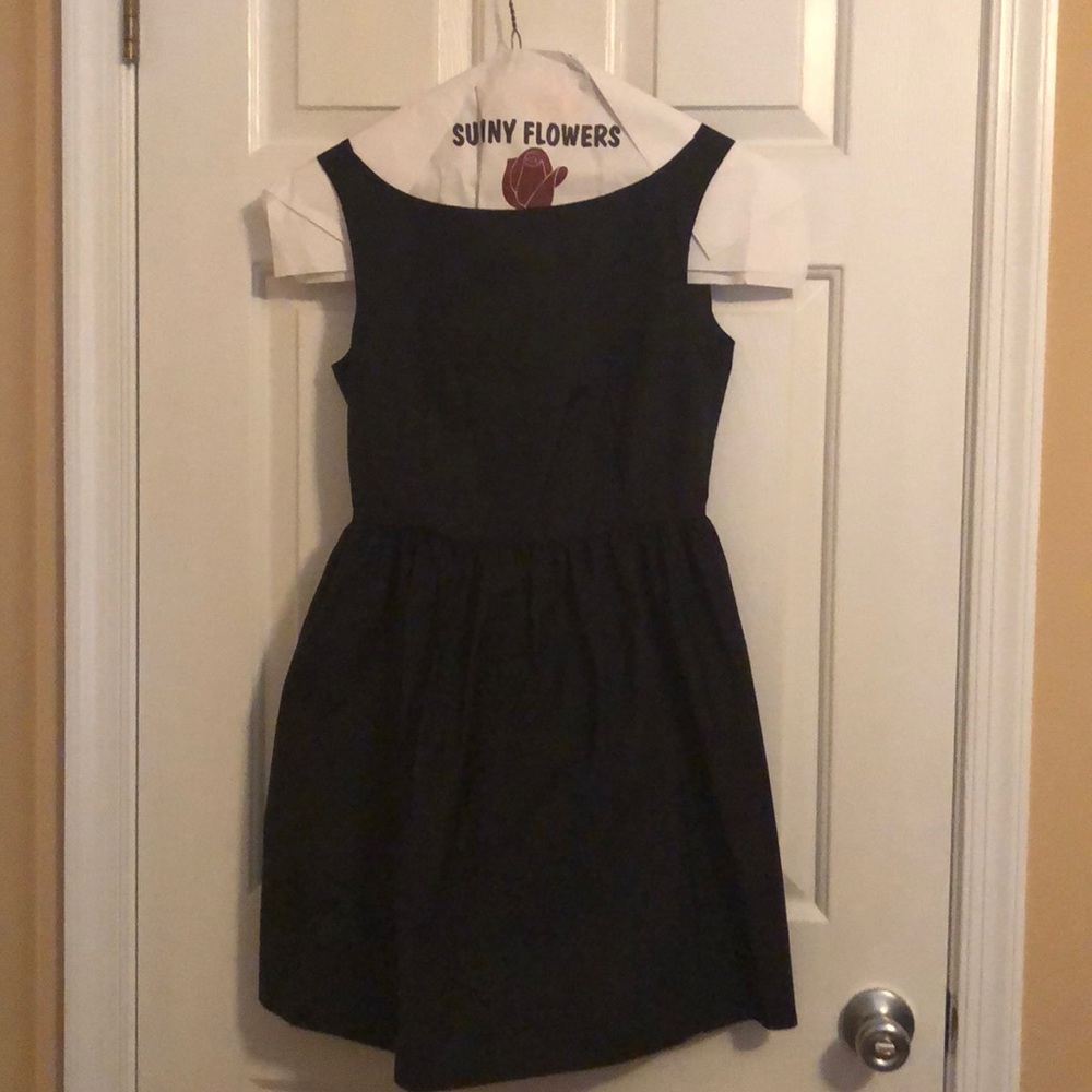 Black dress size 4